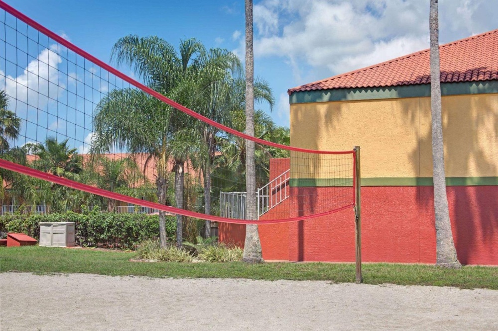 Days Inn by Wyndham Cocoa Cruiseport West At I-95/524 Main image